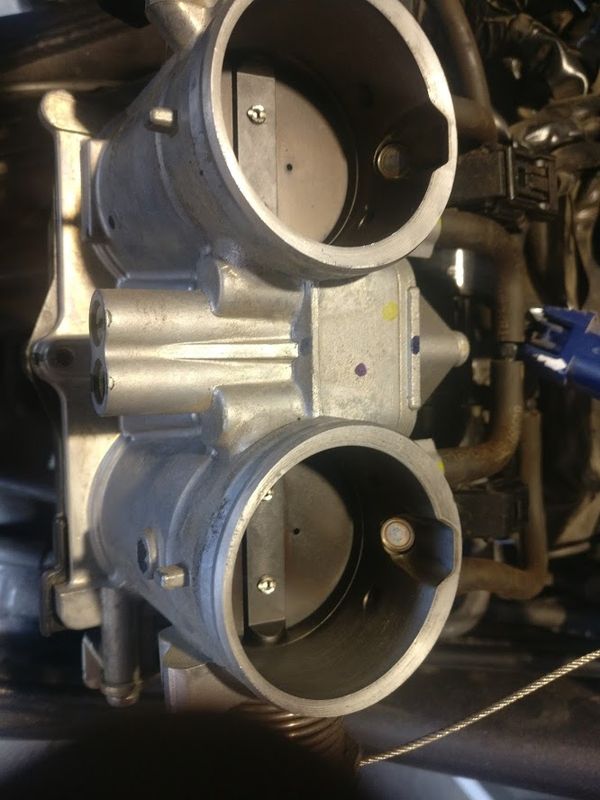 les 2 carburateurs.jpg