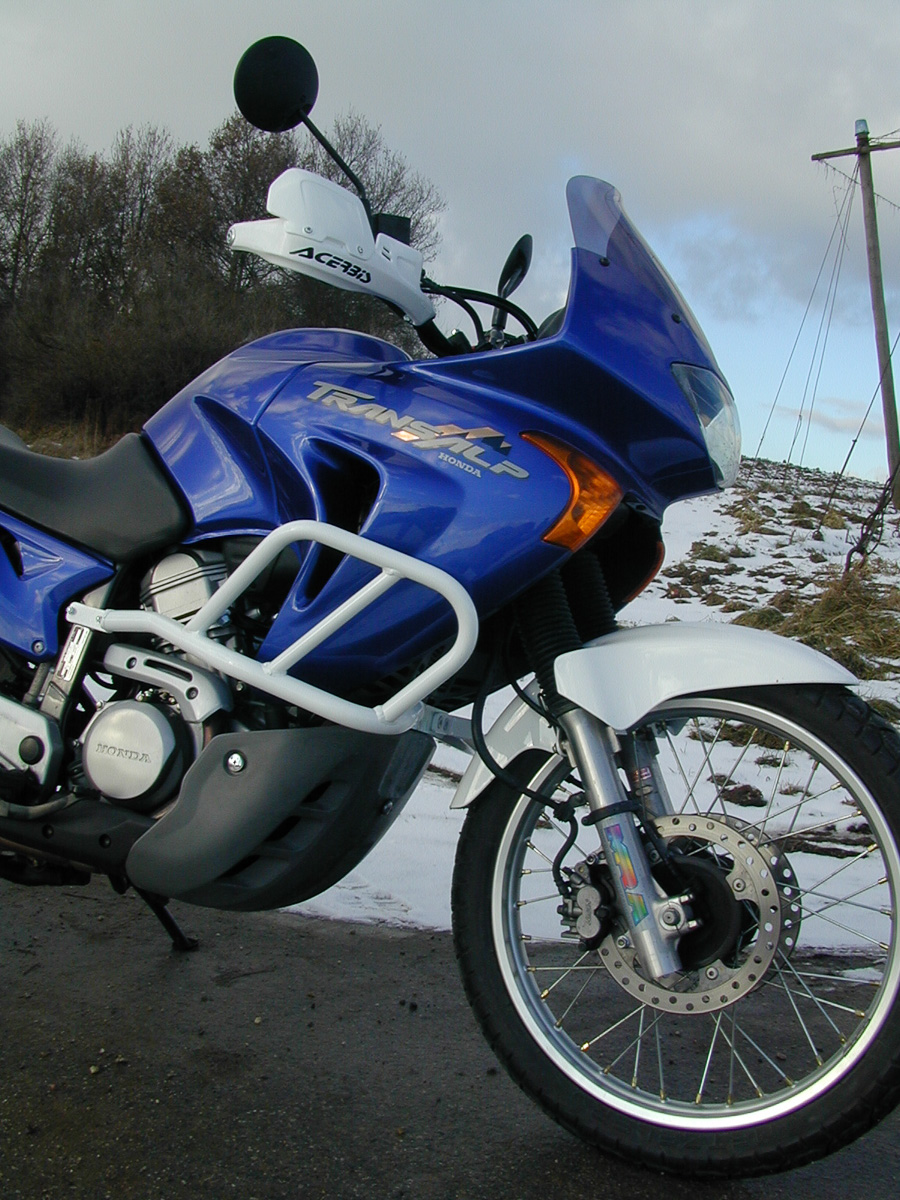Transalp650_Front_Rechts1.jpg