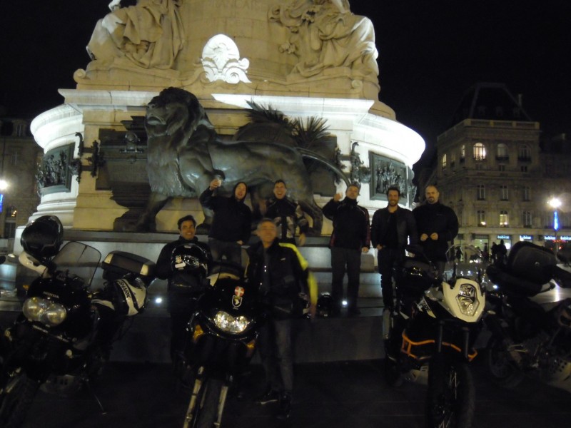 République de près