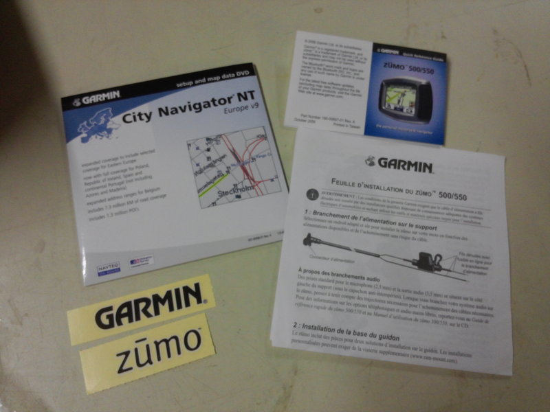 complet avec la doc et même les autocollants !!!