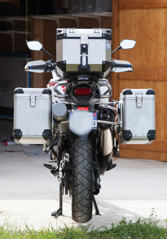 1605_moto-CRF_010.jpg