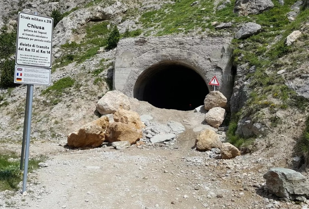 Tunnel Jafferau2.jpg