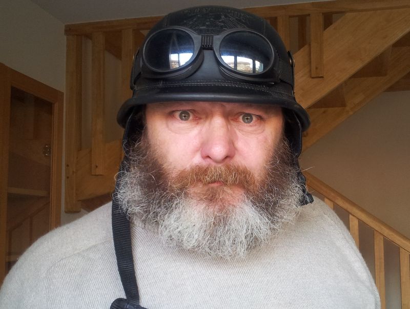 Cette photo _EST_ rigolote ! C'est un ordre !!